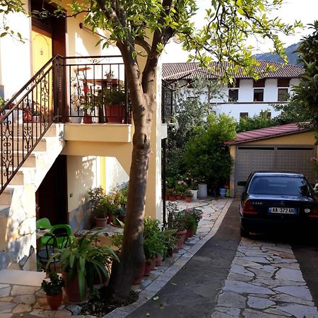 Villa Garden Берат Екстериор снимка