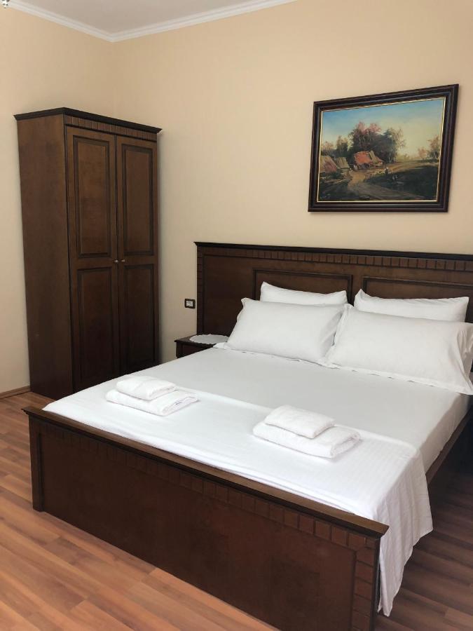 Villa Garden Берат Екстериор снимка